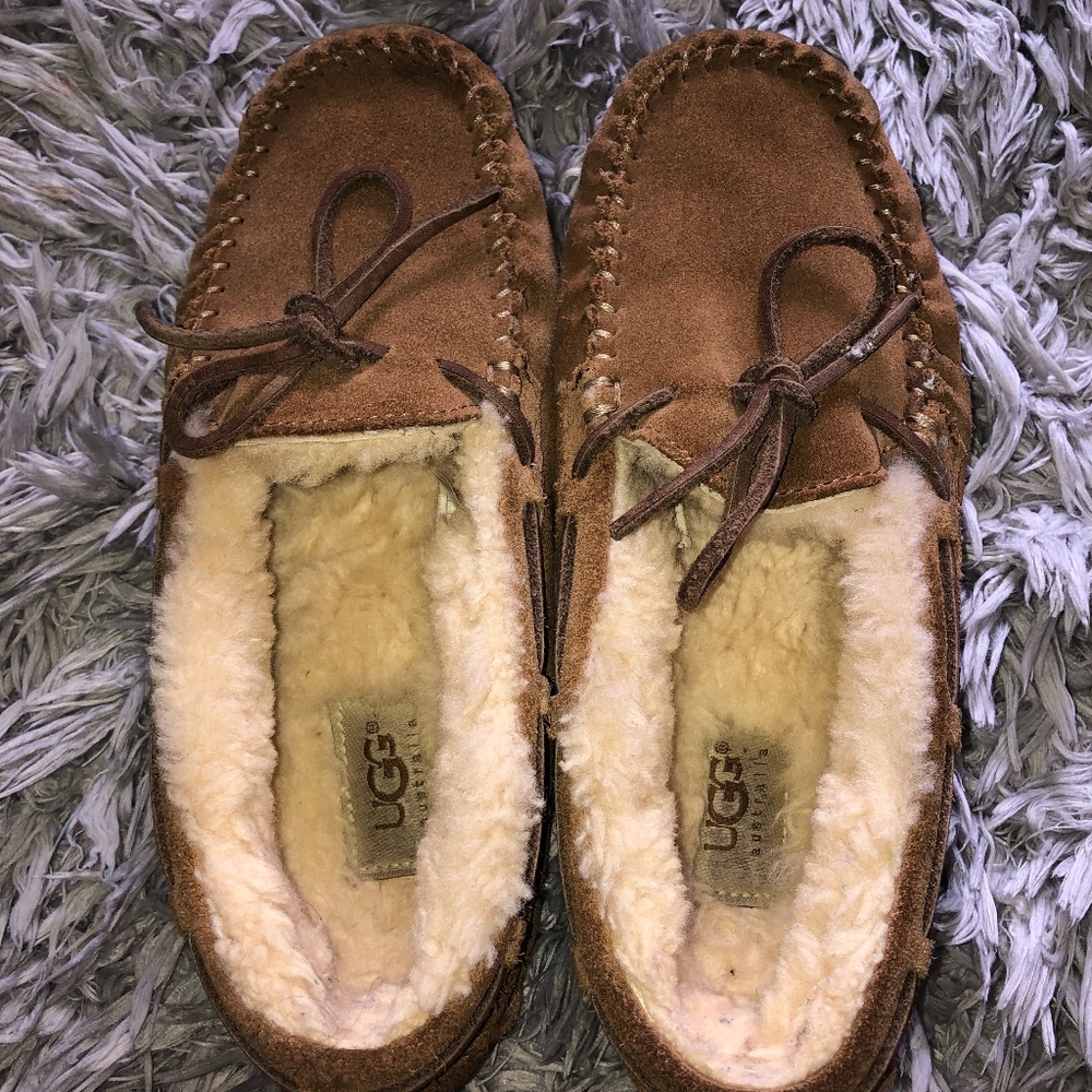 UGG Dakota Slippers